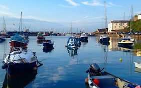 Quirky Fisherman'S Cottage By The Sea In Brixham